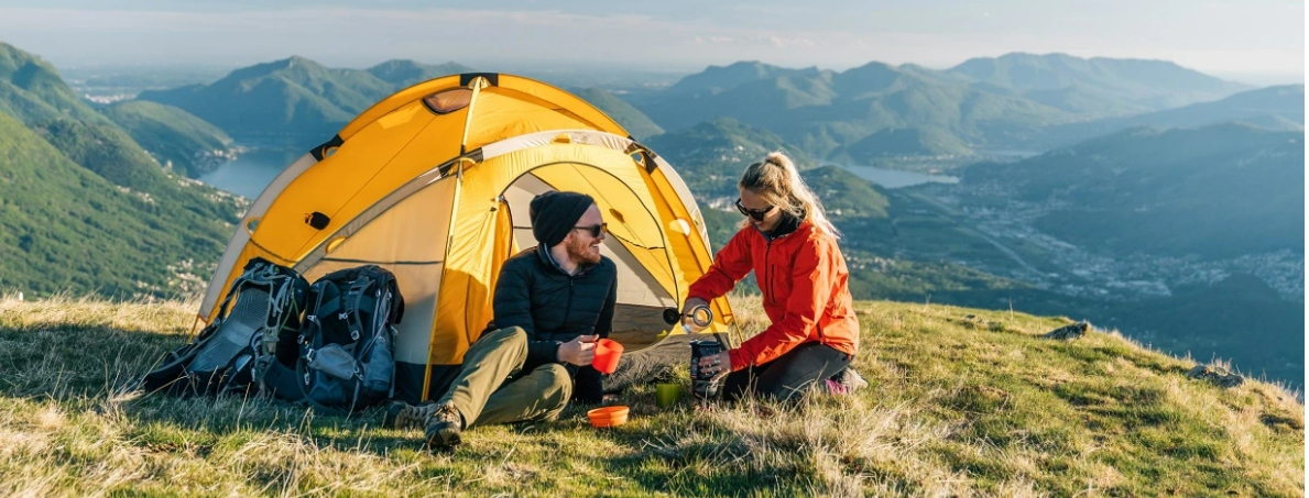 Rucksackreisen vs. Campingzelte: Was ist das Richtige für Sie