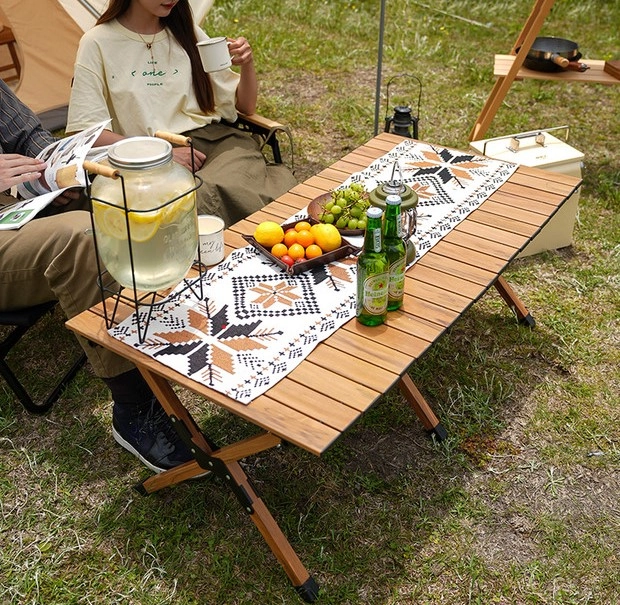 Wesentliche Merkmale für Ihren idealen Campingtisch