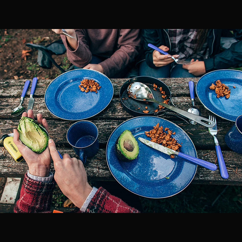 24-teiliges Camping-Emaille-Geschirrset: Teller, Schüsseln, Becher und Besteck