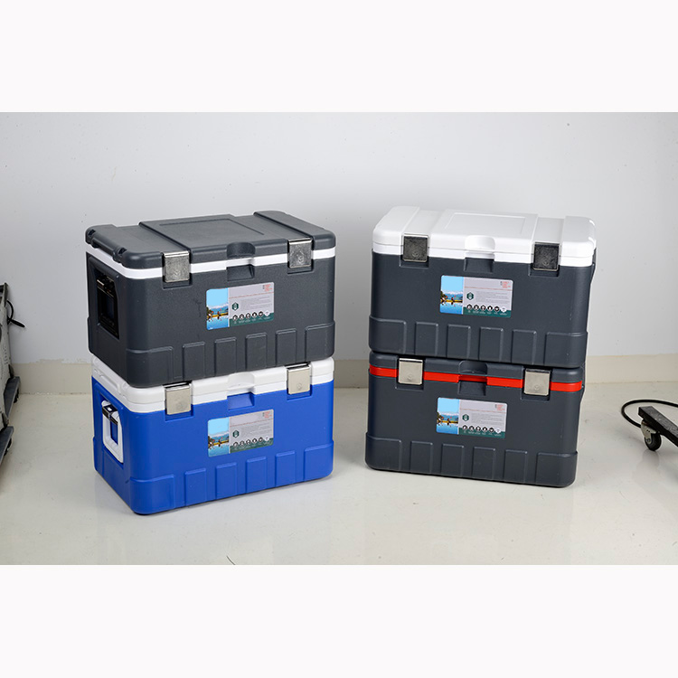 75L große Trolley-Kühlbox mit 5 cm isoliertem PU-Schaum