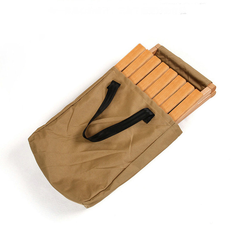 Kleiner Klapphocker aus Holz - Wooden Camp Maza