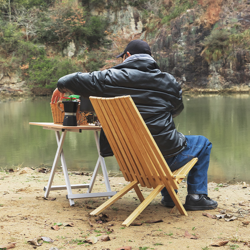 Klappbarer Relaxsessel aus Bambus für Outdoor-Camping