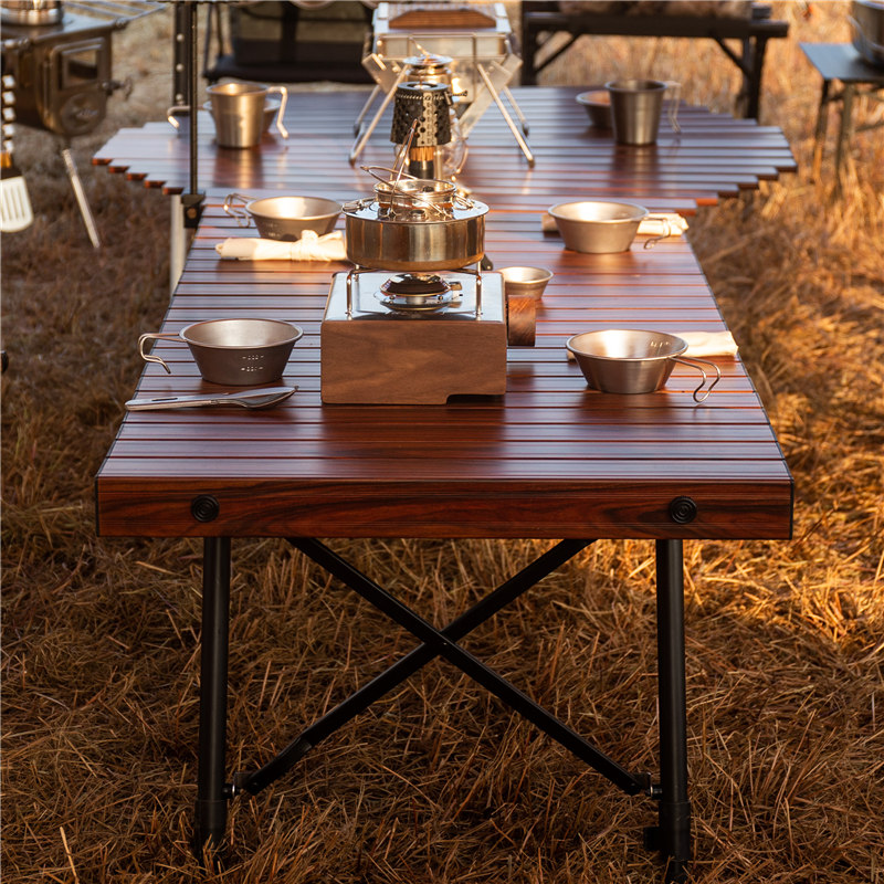 Aufrollbarer Camping-Klapptisch aus Aluminium