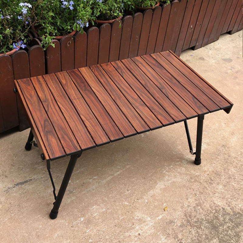 Aufrollbarer Camping-Klapptisch aus Aluminium