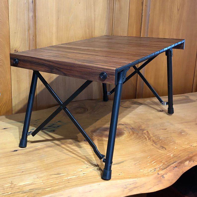 Aufrollbarer Camping-Klapptisch aus Aluminium