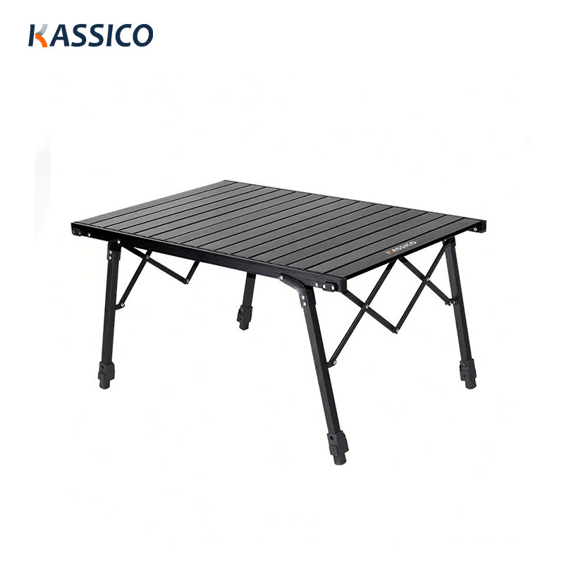 Höhenverstellbare Campingtische aus Aluminium