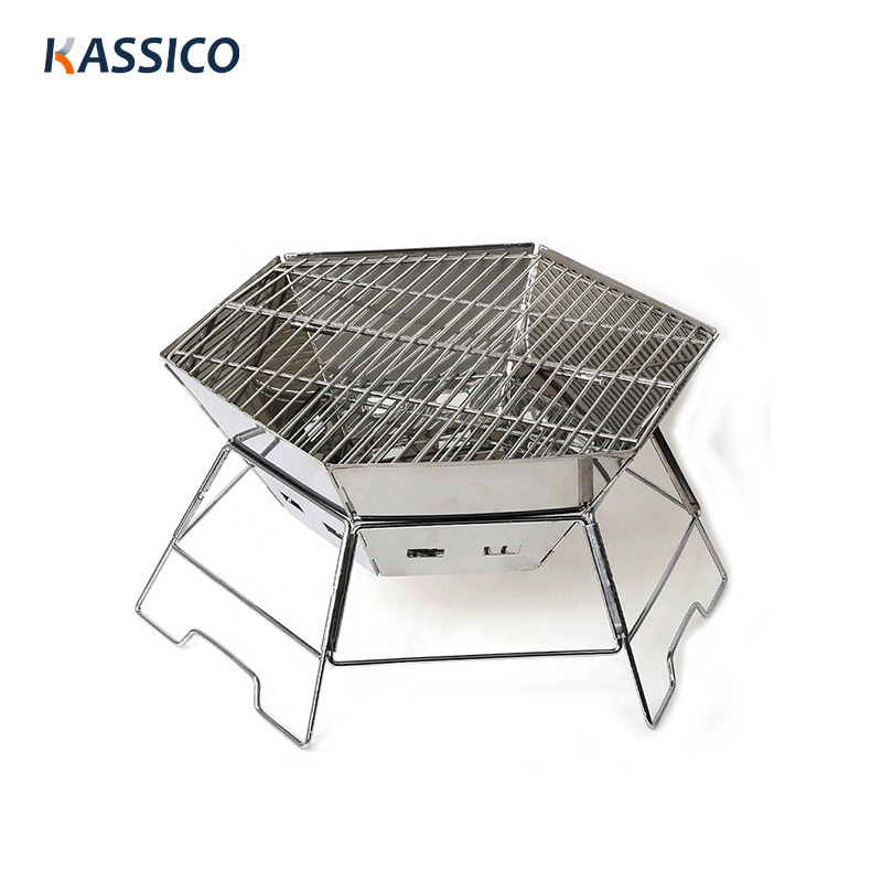 Faltbare Camping-Holz- und Holzkohlegrills von Six Corners