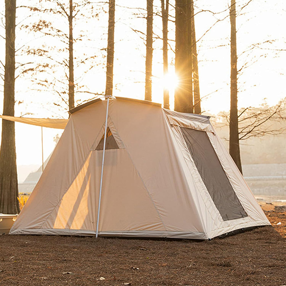 Doppellagiges Campingzelt mit Federsteg