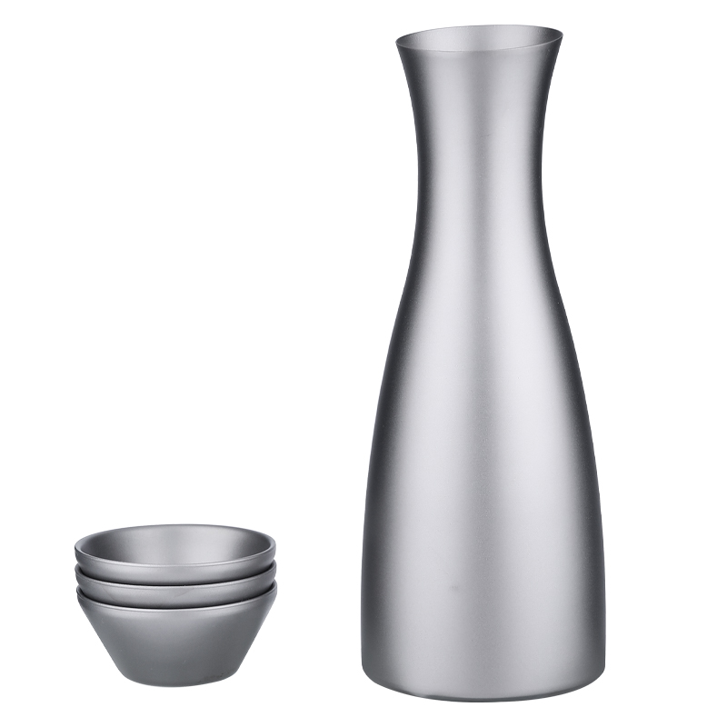 Japanische Sake-Flasche aus Titan, 450 ml/94.5 g