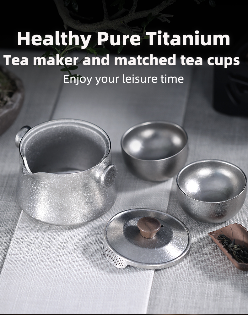 Tragbarer ultraleichter Teebereiter aus Titan mit Wasserbecher
