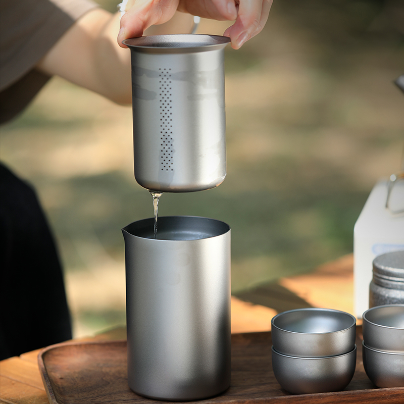 Teebecher mit Sieb und Deckel TitaniumTea