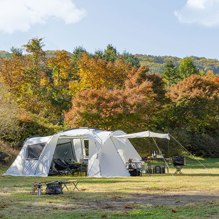 Großes Luxus-Familien-Tunnel-Campingzelt - Zwei Räume und ein Wohnzimmer